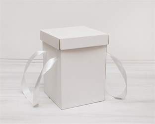 Коробка подарочная для цветов, 17,5х17,5х25 см, с крышкой, белая
