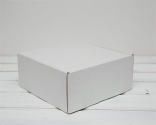 Коробка для посылок, 20х20х9 см, из плотного картона, белая