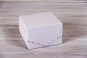 Коробка для капкейков/маффинов на 4 шт, с кружевом, 17х17х11 см, белая У0101028