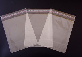 Пакет с клейкой лентой 20х25 см, прозрачный