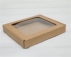 Коробка плоская с окошком, 22,5х19,5х3,5 см, крафт