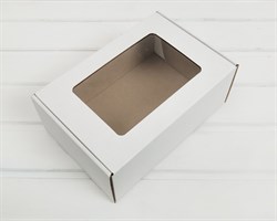 Коробка с окошком, 25х17х10 см, из плотного картона, белая